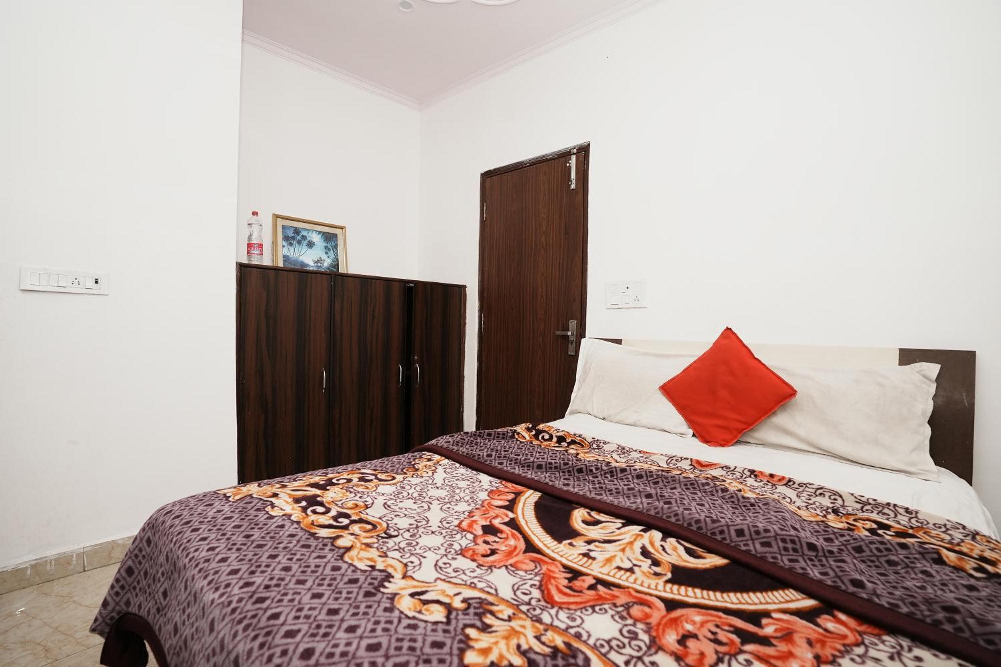 Hotel Sunrise Moon Nuova Delhi Esterno foto