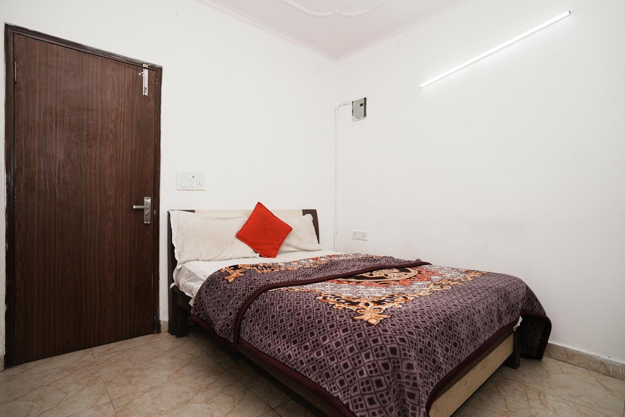 Hotel Sunrise Moon Nuova Delhi Esterno foto